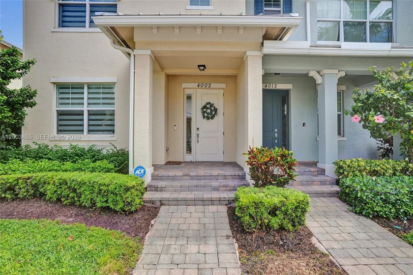 Discover the lifestyle you've been looking for in Parkview at - Beach Townhome/Townhouse for sale in Hollywood, Florida on Beachhouse.com