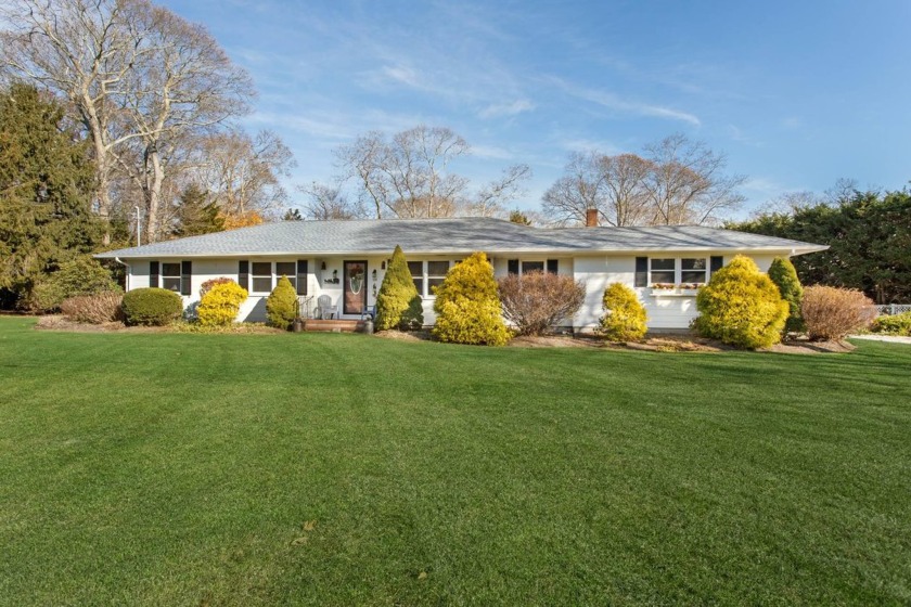 This beautifully maintained ranch features 3 spacious bedrooms - Beach Home for sale in Southold, New York on Beachhouse.com