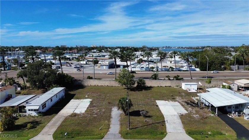 Three Contiguous Lots in Venice Bay - No HOA or Restrictions - Beach Lot for sale in Venice, Florida on Beachhouse.com