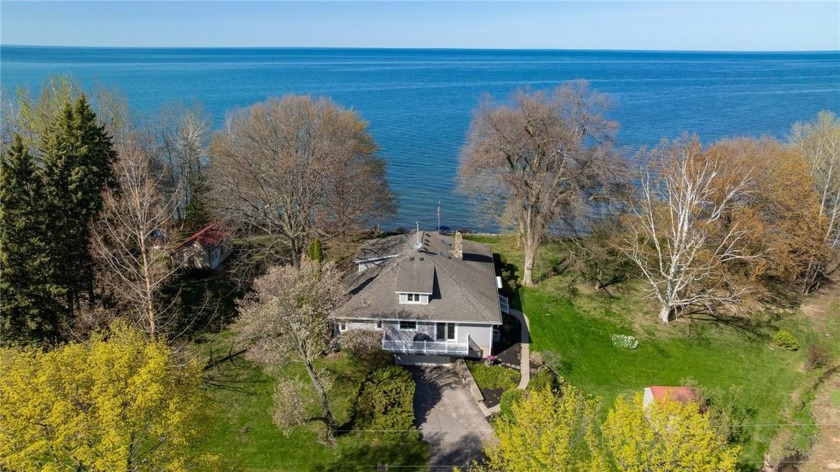 RARE FIND! Charming 4BR 3.5BA waterfront bungalow for sale in - Beach Home for sale in Sodus, New York on Beachhouse.com