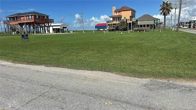 **Charming Beach Retreat in the Cajun Riviera 

Discover the - Beach Lot for sale in Cameron, Louisiana on Beachhouse.com