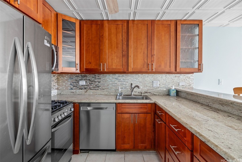 BEAUTIFUL home tucked away on a one-way street in the heart of - Beach Condo for sale in Honolulu, Hawaii on Beachhouse.com
