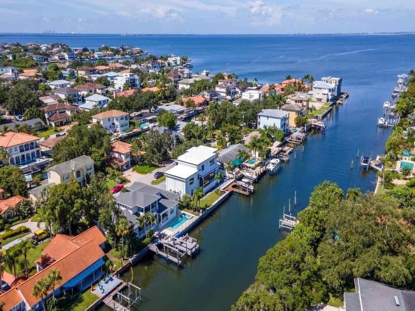 This Immaculate Water Front Custom home is on a wide canal, with - Beach Home for sale in Tampa, Florida on Beachhouse.com