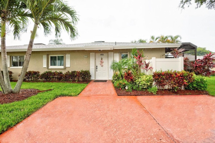 Introducing this well-maintained 2-bedroom, 2-bathroom home - Beach Home for sale in Boca Raton, Florida on Beachhouse.com