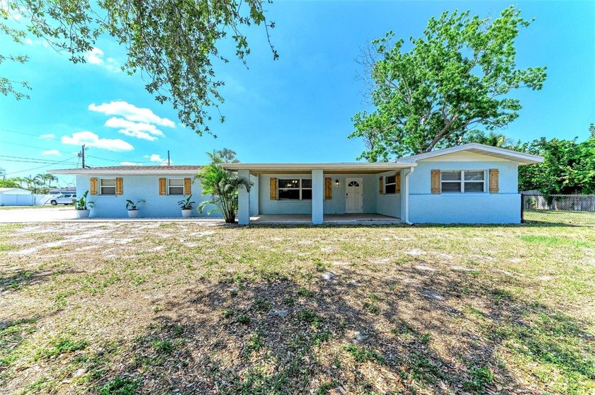 This property is all about the water! Enjoy your own Private - Beach Home for sale in Palmetto, Florida on Beachhouse.com