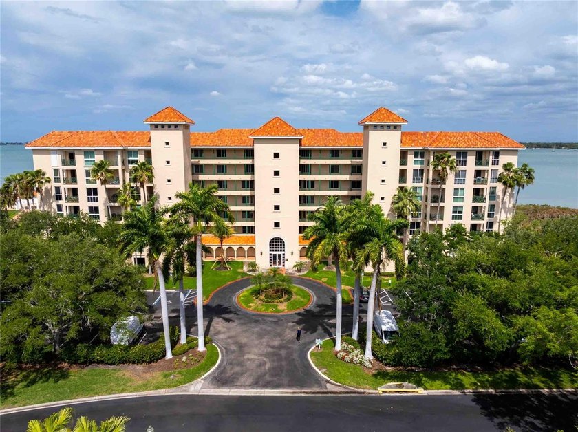 Welcome to Paradise!  From the minute you arrive at your private - Beach Condo for sale in St. Petersburg, Florida on Beachhouse.com
