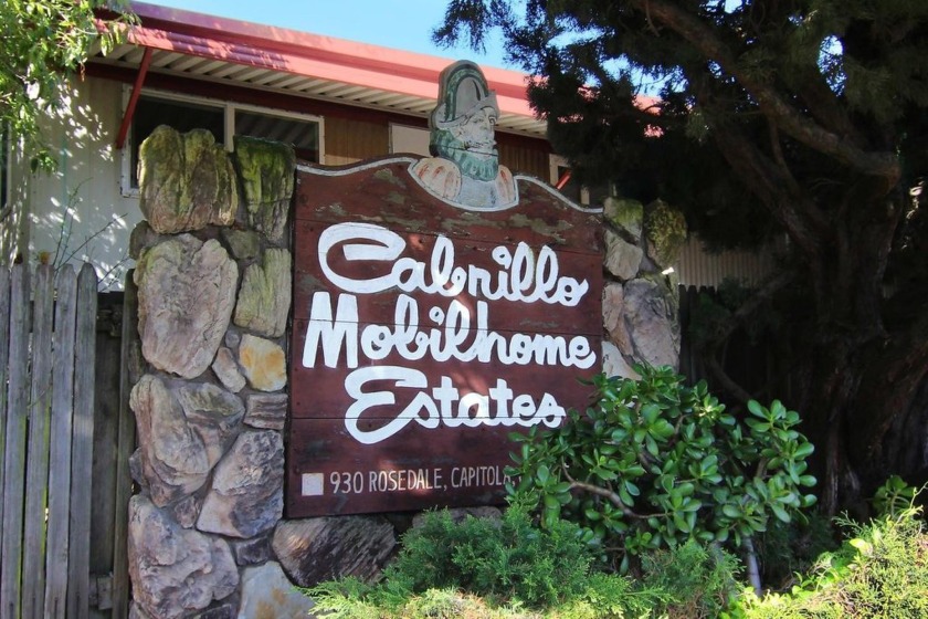 A beautiful home in a great location. Cabrillo Mobile Home - Beach Home for sale in Capitola, California on Beachhouse.com