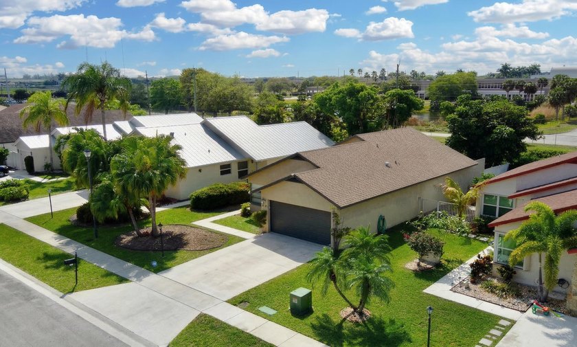 Come and see this 3-bedroom, 2-bathroom single-family home - Beach Home for sale in Boca Raton, Florida on Beachhouse.com