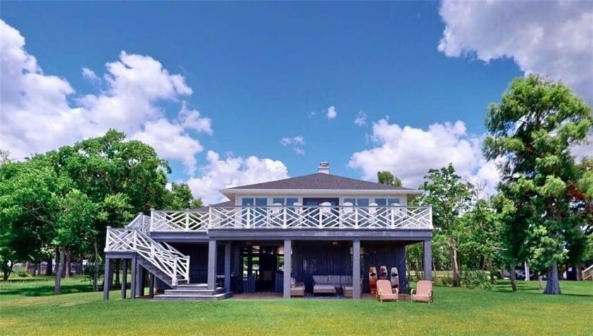 If you love breathtaking sunsets, fishing off your private pier - Beach Home for sale in Fairhope, Alabama on Beachhouse.com
