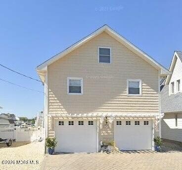 Welcome to this beautifully redone raised ranch in the - Beach Home for sale in Brick, New Jersey on Beachhouse.com