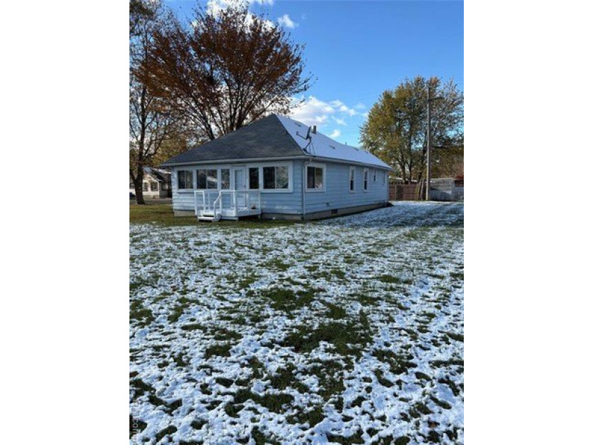 TENANT OCCUPIED - Investment opportunity -  Welcome to a hidden - Beach Home for sale in Frenchtown, Michigan on Beachhouse.com