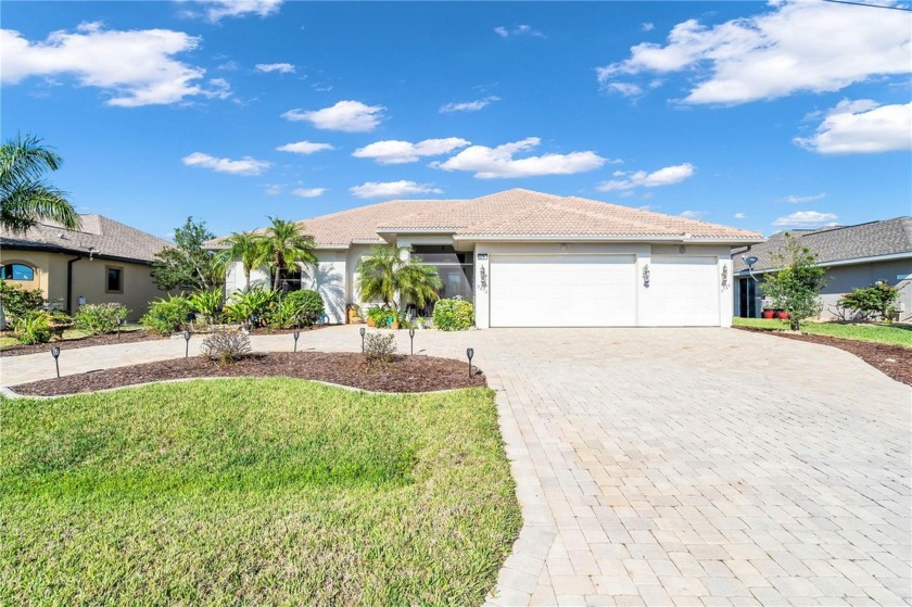 REDUCED PRICE***AVID BOATERS AND WATER LOVERS***An extremely - Beach Home for sale in Port Charlotte, Florida on Beachhouse.com