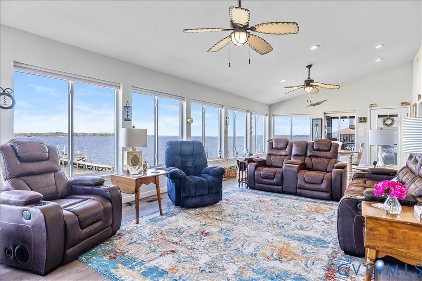 Breathtaking views of the mighty James River are amazing in this - Beach Home for sale in Claremont, Virginia on Beachhouse.com