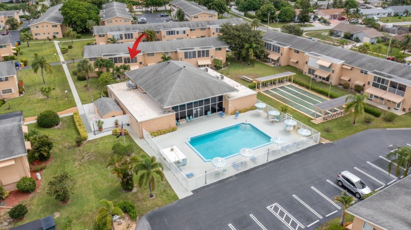 Close to the Pool! Lovely two bedroom, two full bathroom condo - Beach Condo for sale in Boynton Beach, Florida on Beachhouse.com