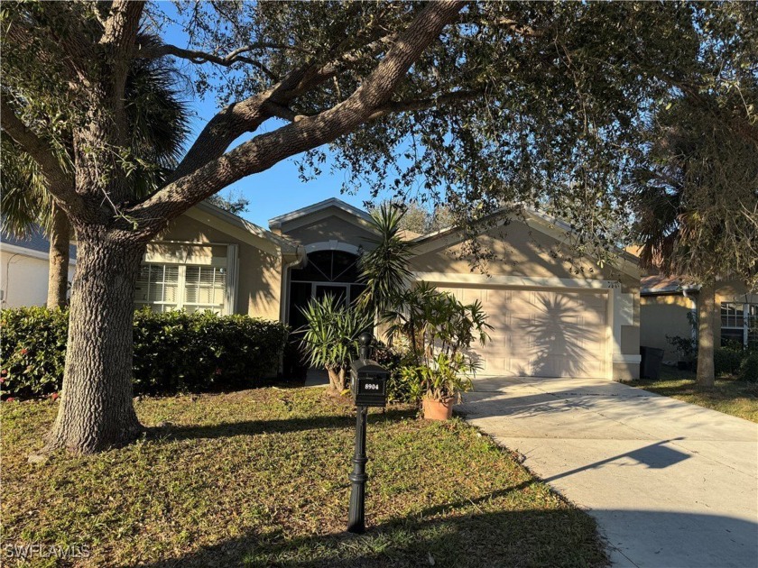 DANFORTH LAKES - LAKEFRONT POOL HOME AND SPA - PRICED TO SELL!
 - Beach Home for sale in Fort Myers, Florida on Beachhouse.com