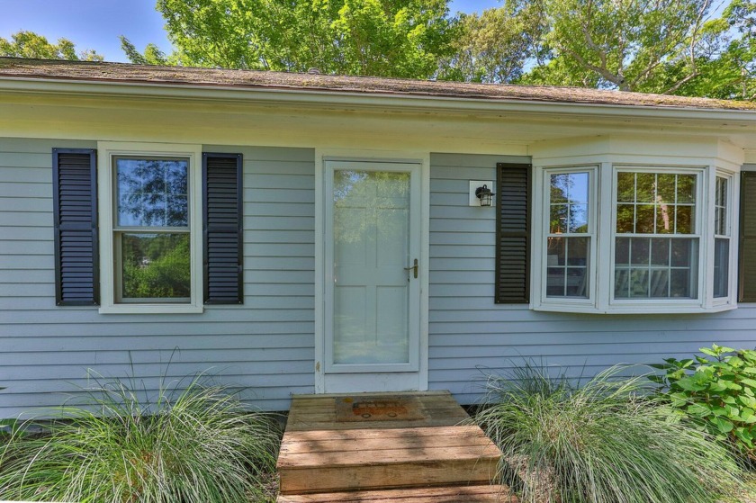 This beautifully renovated ranch is right at home in a - Beach Home for sale in Centerville, Massachusetts on Beachhouse.com