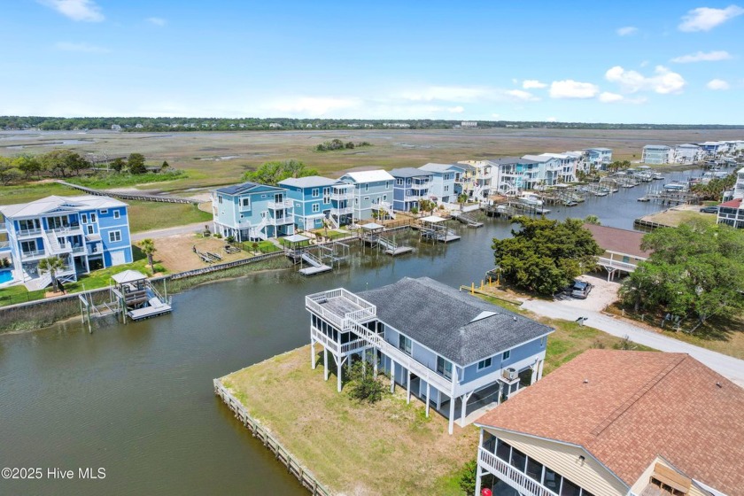 LOCATION, VIEWS & CHARM! Rarely does an ''end'' Canal Home with - Beach Home for sale in Sunset Beach, North Carolina on Beachhouse.com