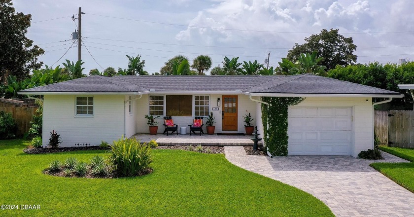 This home is the epitome of a beautiful HGTV makeover and is - Beach Home for sale in Ormond Beach, Florida on Beachhouse.com