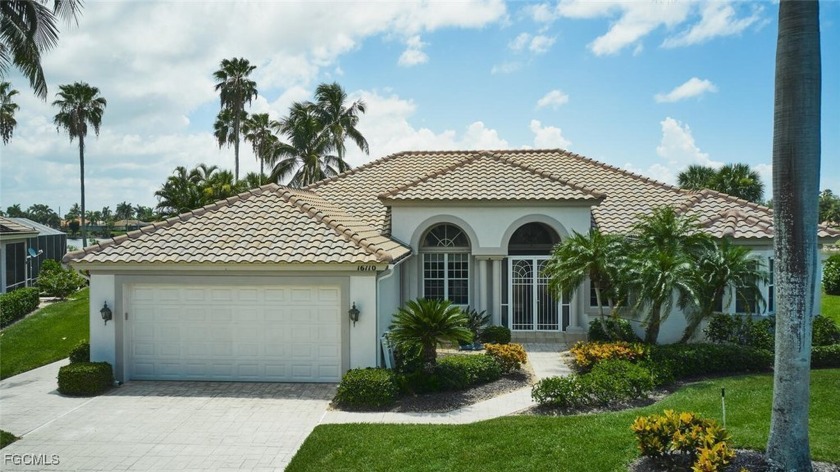 Large Estate home located in the Golf Village of Lexington - Beach Home for sale in Fort Myers, Florida on Beachhouse.com