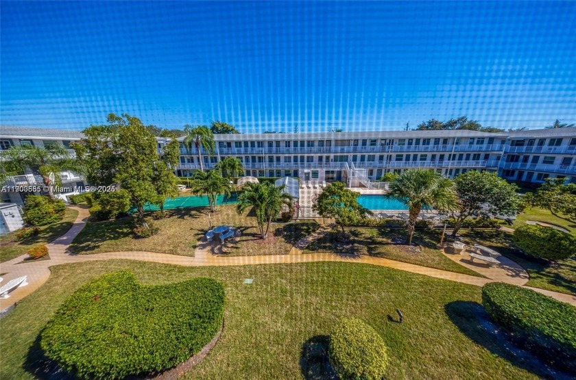 Beautifully Remodeled 1-Bedroom Condo in North Miami 55+ - Beach Condo for sale in Miami, Florida on Beachhouse.com