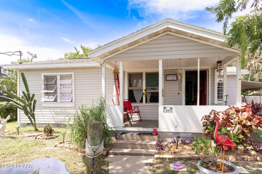 Looking for an Investment property or bungalow within minutes to - Beach Home for sale in Daytona Beach, Florida on Beachhouse.com