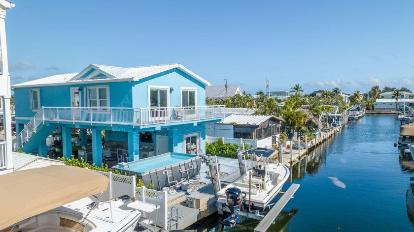 This home has it ALL with all the WOW factor!! 3 bedroom, 2 - Beach Home for sale in Key Largo, Florida on Beachhouse.com