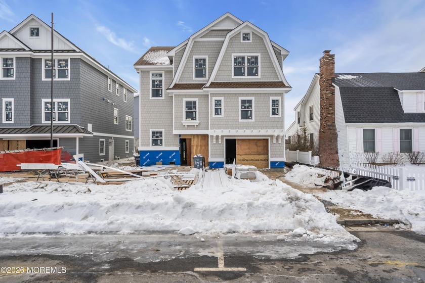 New construction home in desirable Point Pleasant Beach offering - Beach Home for sale in Point Pleasant Beach, New Jersey on Beachhouse.com