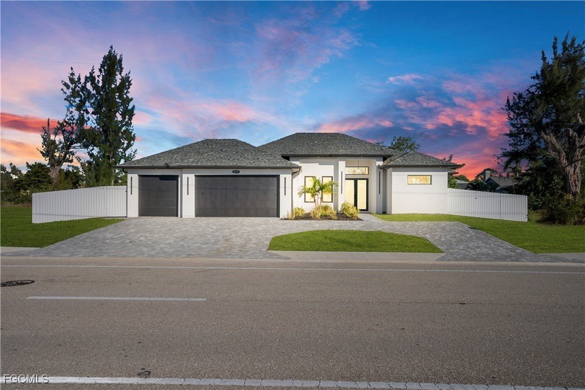 NO FLOOD INSURANCE - ASSESSMENTS PAID IN FULL - $10,000 IN BUYER - Beach Home for sale in Cape Coral, Florida on Beachhouse.com