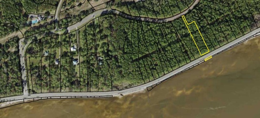 Beautiful bayfront lot in gated Gramercy Plantation! Build your - Beach Lot for sale in Eastpoint, Florida on Beachhouse.com