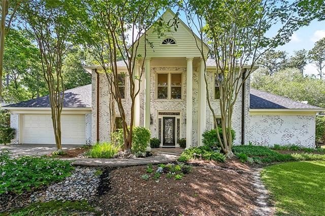 Discover refined living nestled in the Beau Chene community of - Beach Home for sale in Mandeville, Louisiana on Beachhouse.com