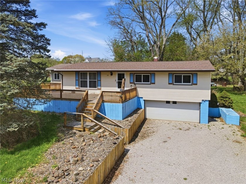 Have you ever dreamed of owning a raised ranch near the lake in - Beach Home for sale in Conneaut, Ohio on Beachhouse.com