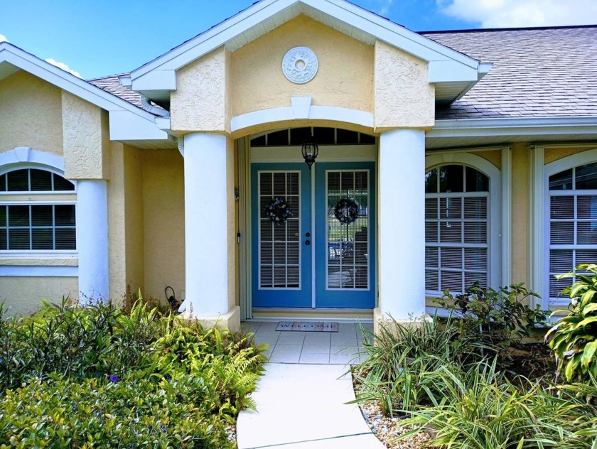 Amazing 3 bedroom 2 bath sparkling pool home located in a safe - Beach Home for sale in North Port, Florida on Beachhouse.com