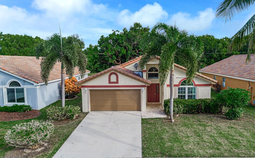 3/2/2 home with a newer roof (2018) in an all-age community - Beach Home for sale in Boynton Beach, Florida on Beachhouse.com