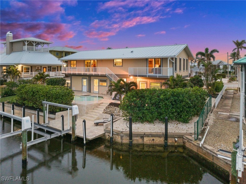 This waterfront gem has been lovingly cared for, with every - Beach Home for sale in St. James City, Florida on Beachhouse.com