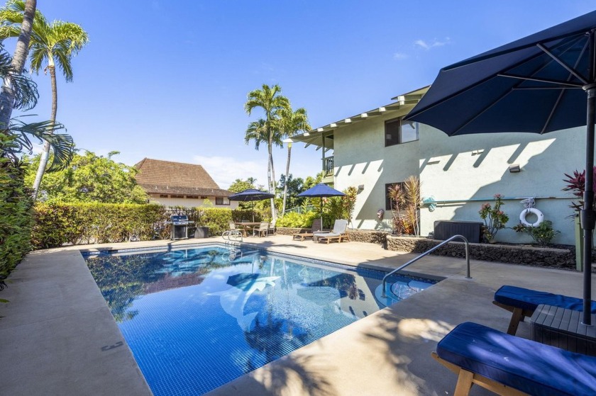 Kanoe Resort, also known as Kanoe Apartments, is an 18-unit very - Beach Condo for sale in Kihei, Hawaii on Beachhouse.com