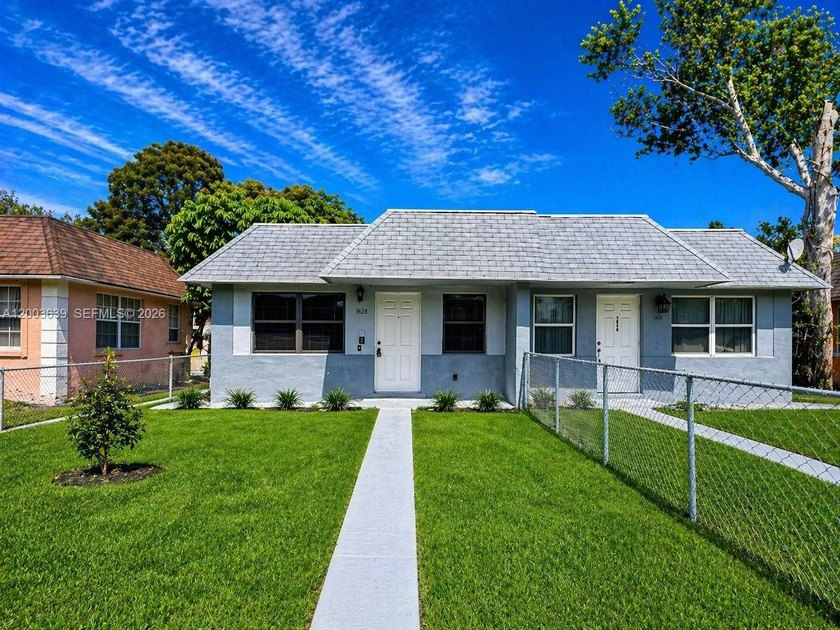 Exquisitely remodeled with a sleek, modern design, this stunning - Beach Home for sale in Fort Lauderdale, Florida on Beachhouse.com
