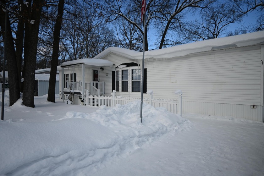 Affordable Living located in Arlington Woods. Spacious - Beach Home for sale in Muskegon, Michigan on Beachhouse.com