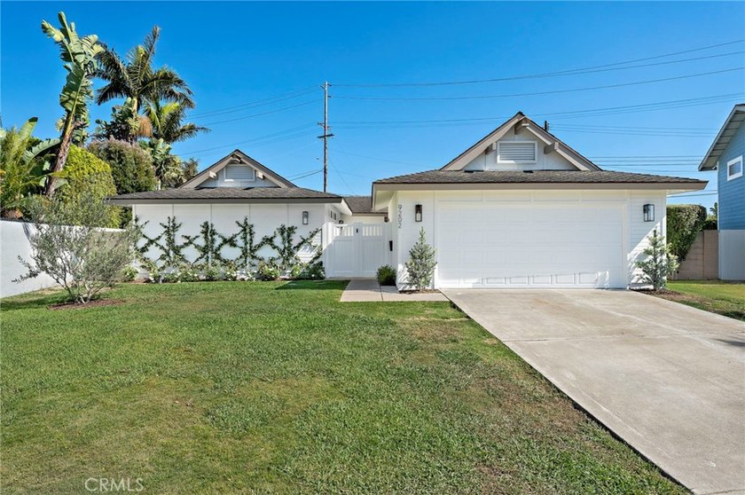 Situated on an expansive lot in the South of Hamilton community - Beach Home for sale in Huntington Beach, California on Beachhouse.com