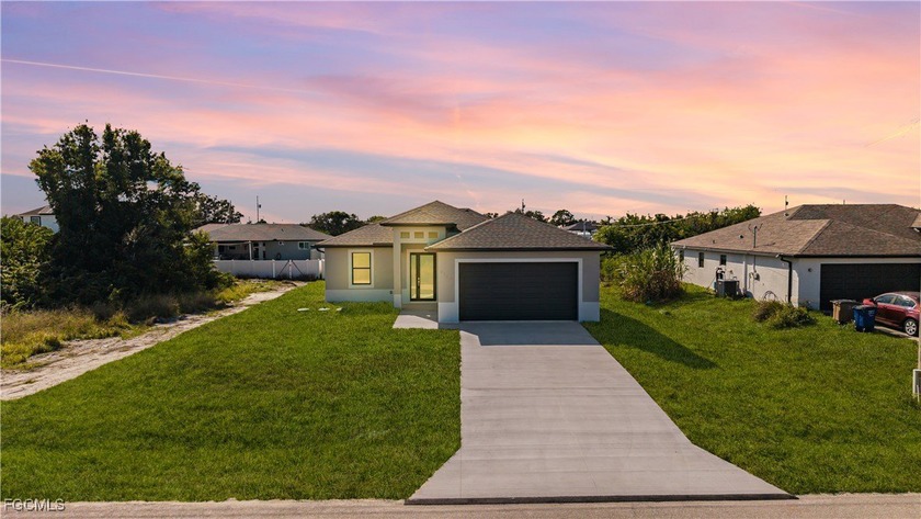 Beautiful New construction home in the growing area of Lehigh - Beach Home for sale in Lehigh Acres, Florida on Beachhouse.com