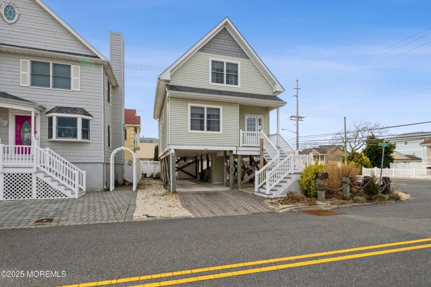 Discover this beautifully designed 3-bedroom, 2-bathroom home in - Beach Home for sale in Lavallette, New Jersey on Beachhouse.com