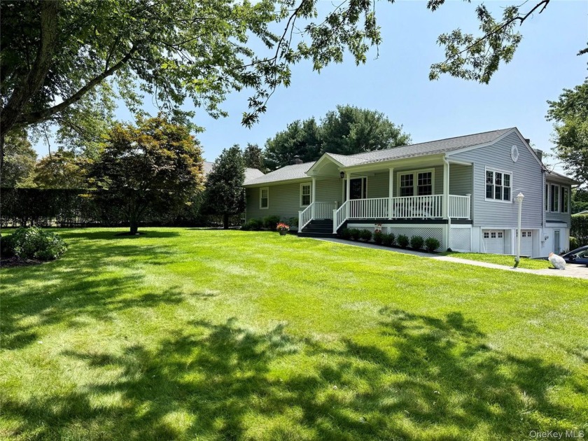 ****Open House cancelled***Completely renovated raised ranch - Beach Home for sale in Southold, New York on Beachhouse.com