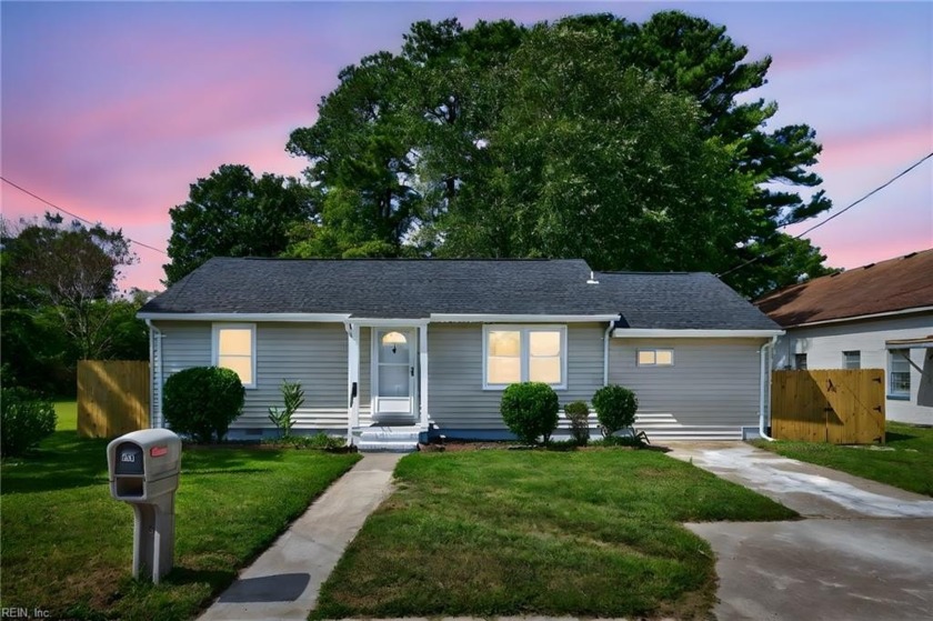 This renovated 3-bedroom, 2-bath home offers 1,224 sq. ft. of - Beach Home for sale in Virginia Beach, Virginia on Beachhouse.com
