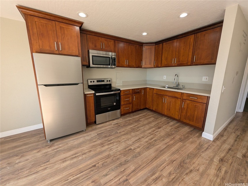 Welcome to Makaha Valley Plantation! Tucked away in beautiful - Beach Condo for sale in Waianae, Hawaii on Beachhouse.com