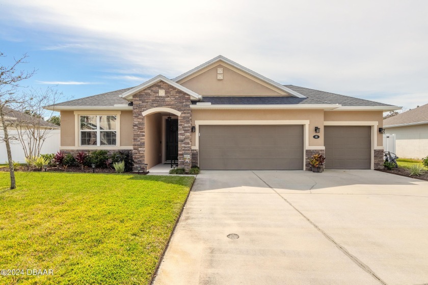 Welcome to tranquil living in desirable Deer Creek of Hunters - Beach Home for sale in Ormond Beach, Florida on Beachhouse.com