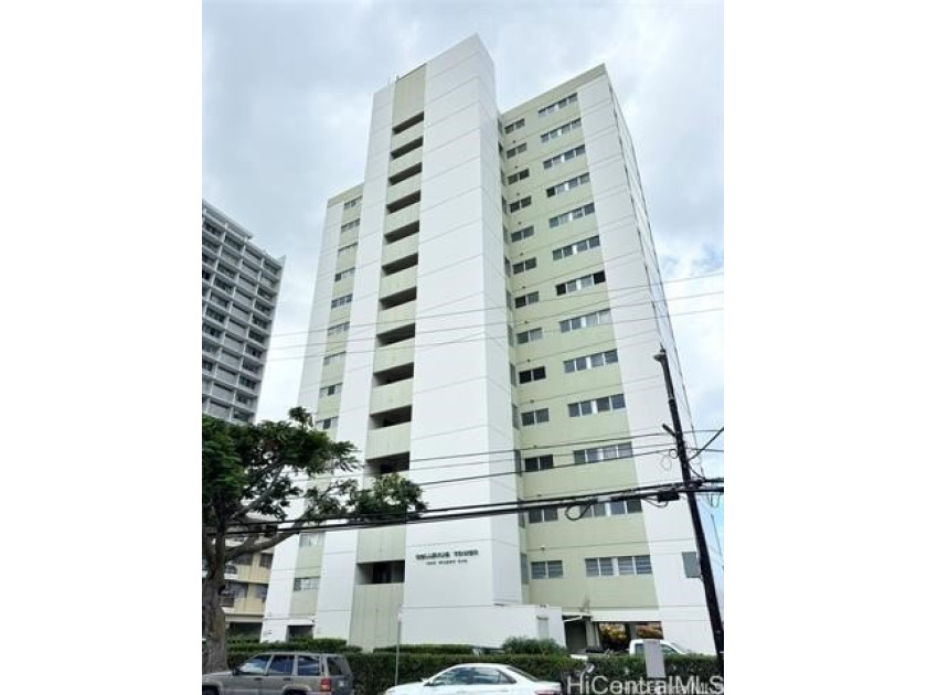 With a market assessed value of $571,700, this 3-bedroom - Beach Condo for sale in Honolulu, Hawaii on Beachhouse.com