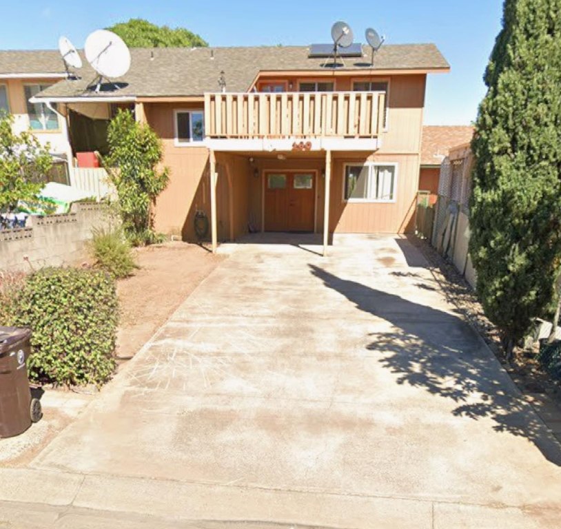 This charming two-story home is part of a cozy 4-plex, offering - Beach Home for sale in Kahului, Hawaii on Beachhouse.com