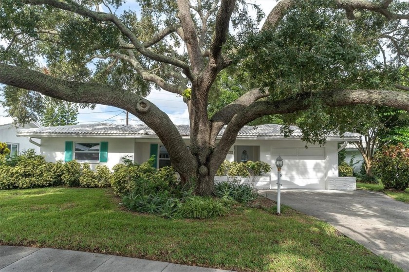 This beautiful renovated block-constructed home is in the 55+ - Beach Condo for sale in Pinellas Park, Florida on Beachhouse.com