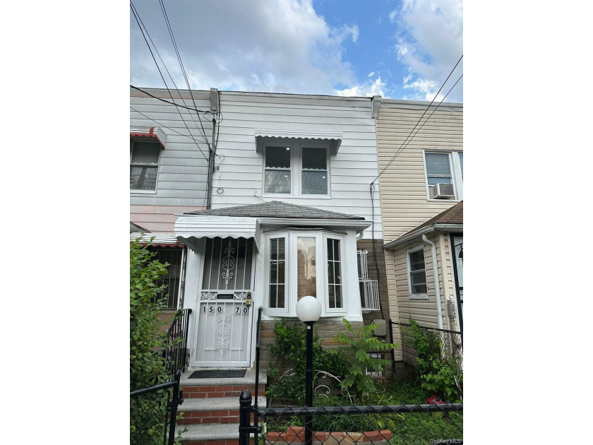 A cozy fully renovated 1 Family with finished basement, 1st - Beach Home for sale in Jamaica, New York on Beachhouse.com