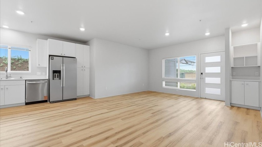 This single ground level 2-bedroom, 2 bath end unit condominium - Beach Condo for sale in Kapolei, Hawaii on Beachhouse.com