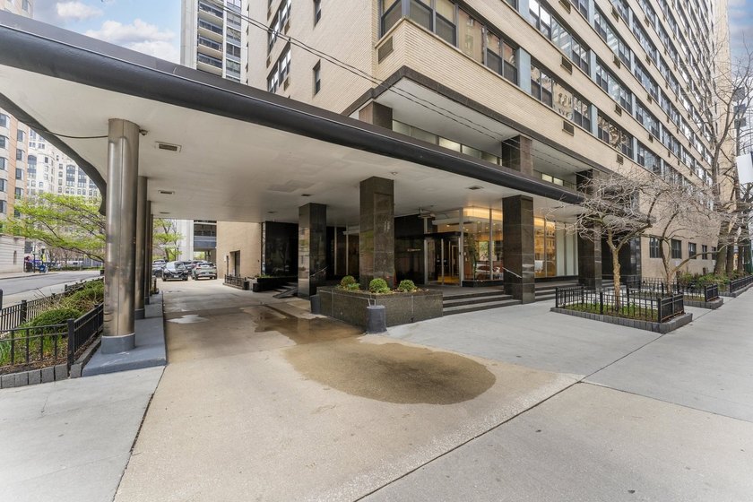 Situated between Lake Michigan and the iconic Magnificent Mile - Beach Condo for sale in Chicago, Illinois on Beachhouse.com